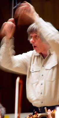 Israel Yinon, Israeli conductor., dies at age 59
